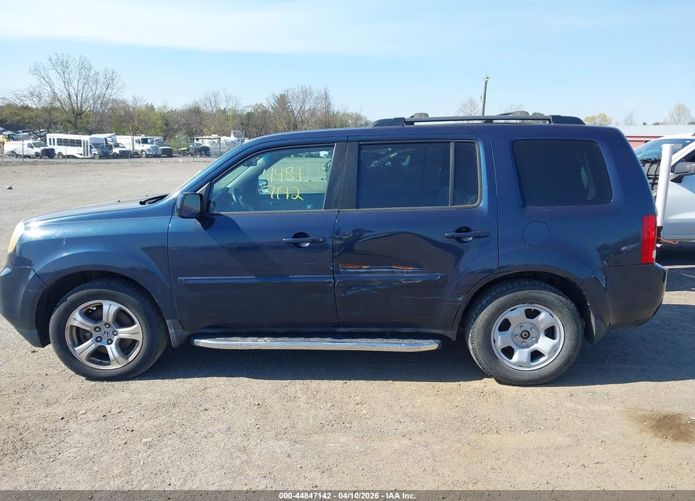 2012 HONDA PILOT EX-L VIN: 5FNYF4H68CB043024