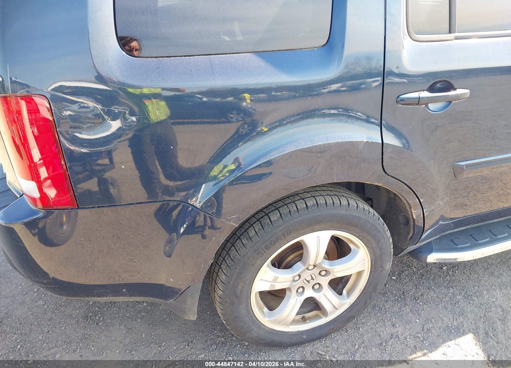 2012 HONDA PILOT EX-L VIN: 5FNYF4H68CB043024