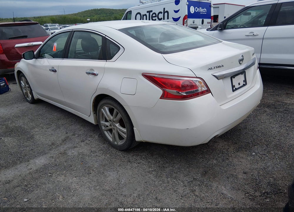 2013 NISSAN ALTIMA 3.5 SV VIN: 1N4BL3AP6DN430501
