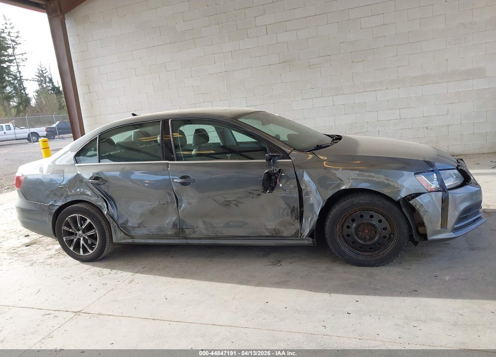 2017 VOLKSWAGEN JETTA 1.4T SE VIN: 3VWDB7AJ4HM202566