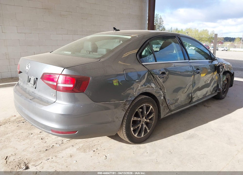2017 VOLKSWAGEN JETTA 1.4T SE VIN: 3VWDB7AJ4HM202566