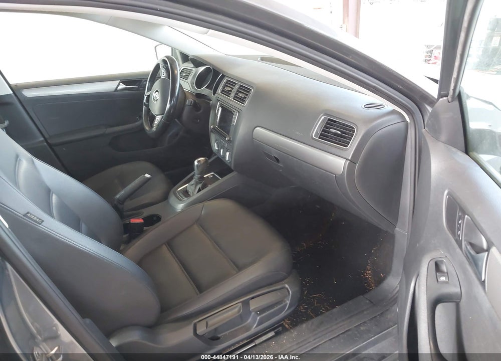 2017 VOLKSWAGEN JETTA 1.4T SE VIN: 3VWDB7AJ4HM202566