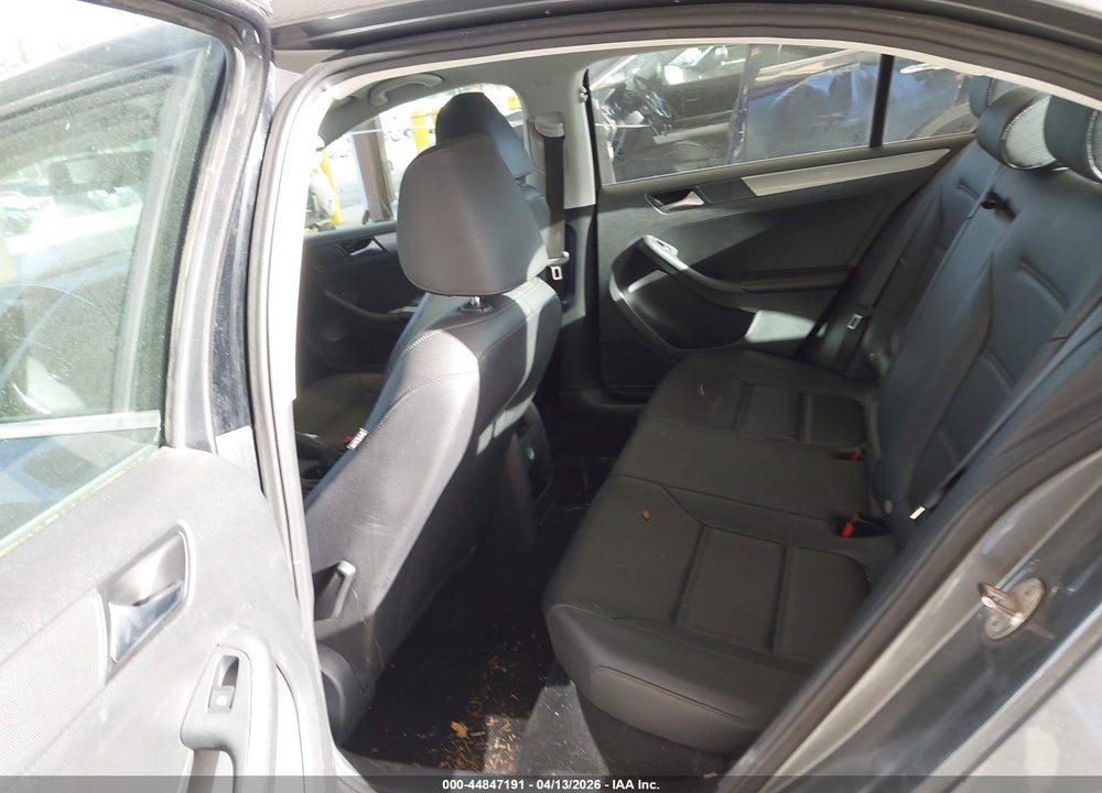 2017 VOLKSWAGEN JETTA 1.4T SE VIN: 3VWDB7AJ4HM202566