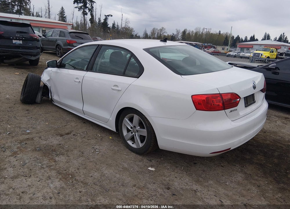 2011 VOLKSWAGEN JETTA 2.0L TDI VIN: 3VWLL7AJ7BM123487