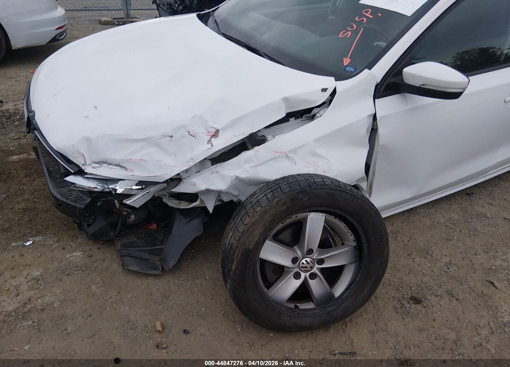2011 VOLKSWAGEN JETTA 2.0L TDI VIN: 3VWLL7AJ7BM123487