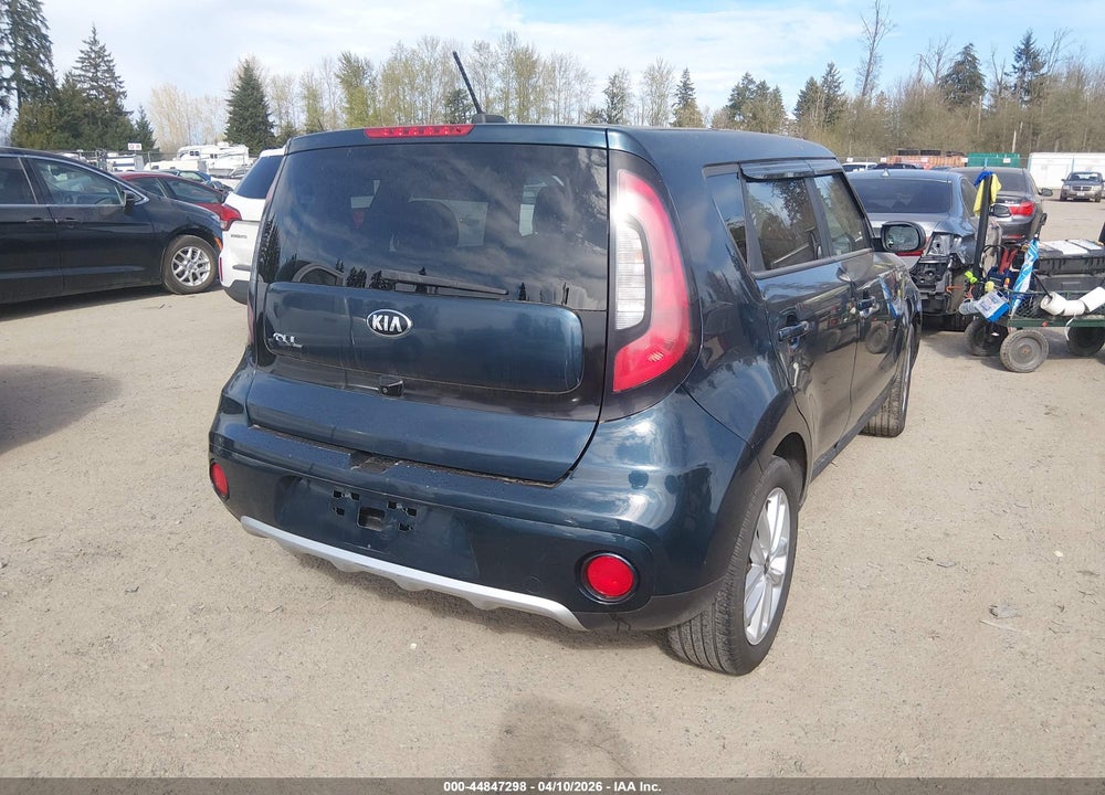 2018 KIA SOUL + VIN: KNDJP3A59J7578845