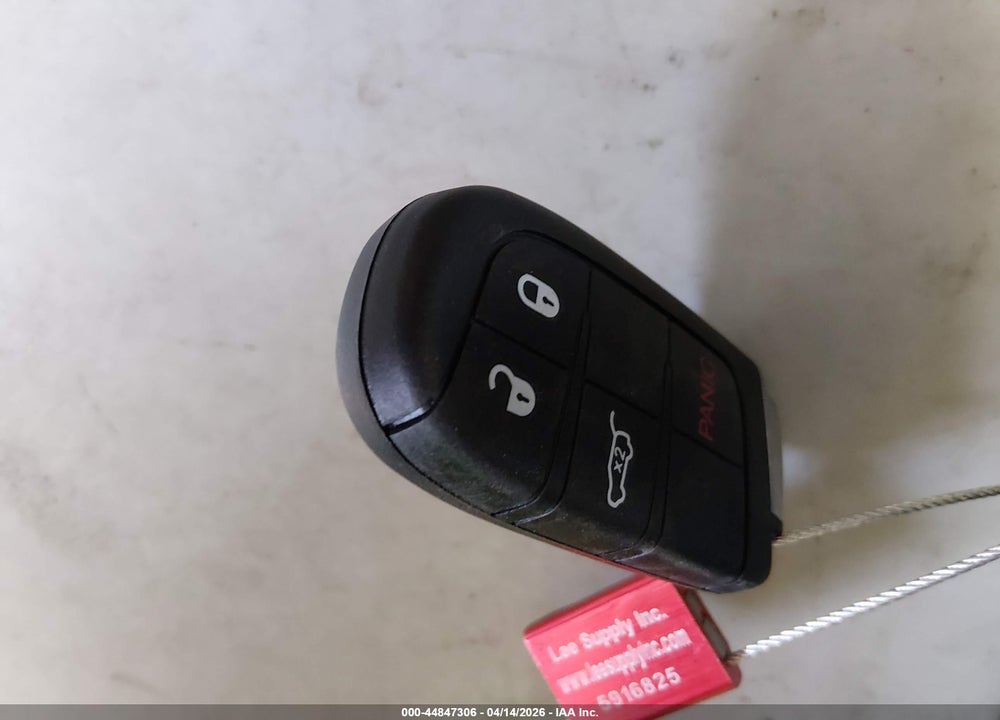 2014 CHRYSLER 300 VIN: 2C3CCAAG6EH301529