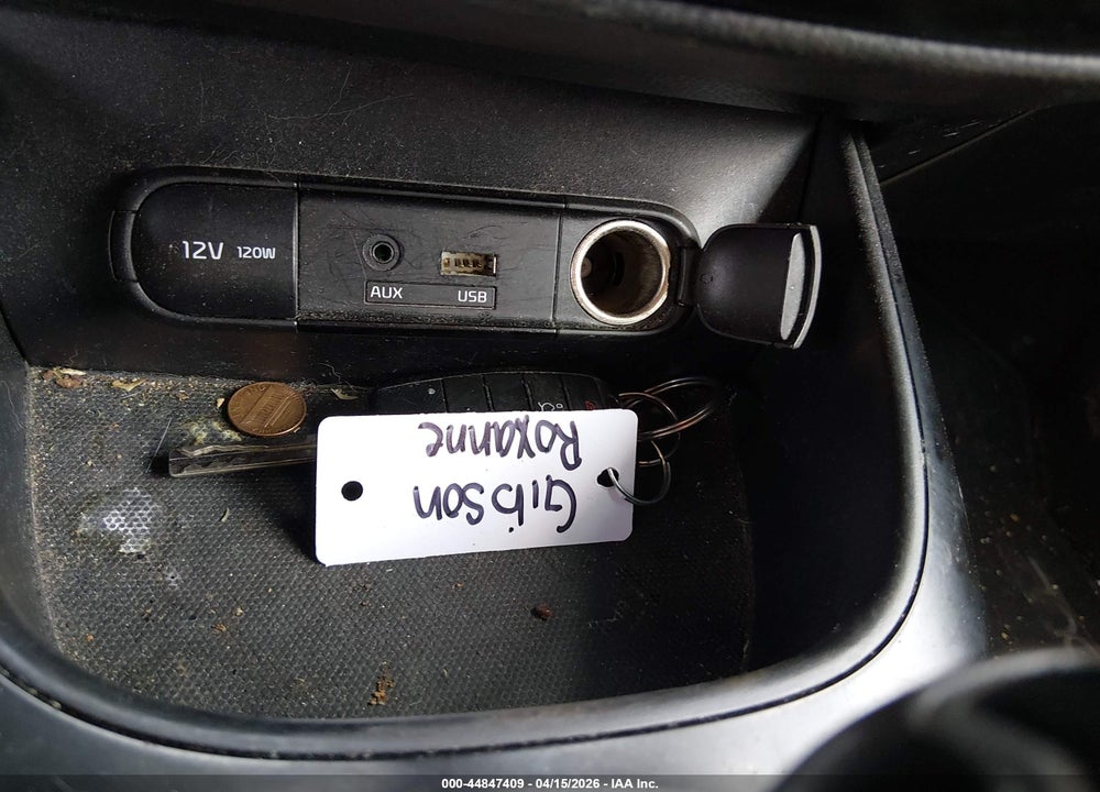 2018 KIA SOUL VIN: KNDJN2A27J7570183