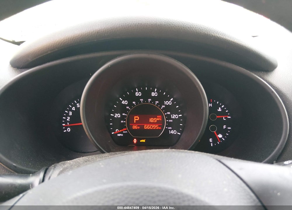 2018 KIA SOUL VIN: KNDJN2A27J7570183
