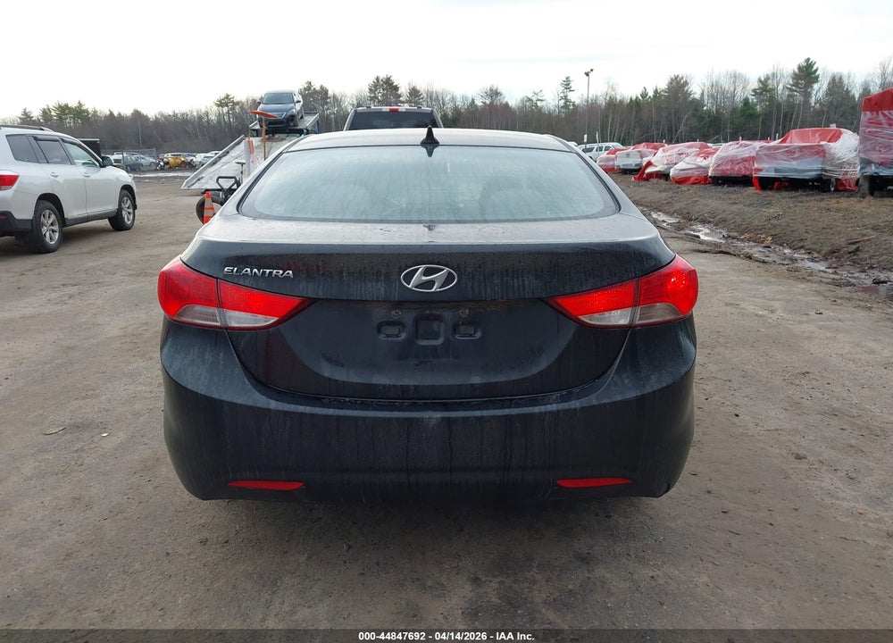 2011 HYUNDAI ELANTRA GLS VIN: 5NPDH4AE3BH015089