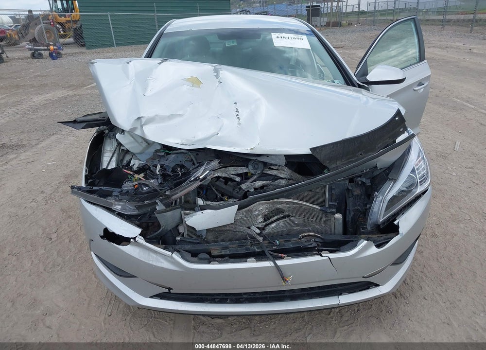 2016 HYUNDAI SONATA SE VIN: 5NPE24AF8GH376727
