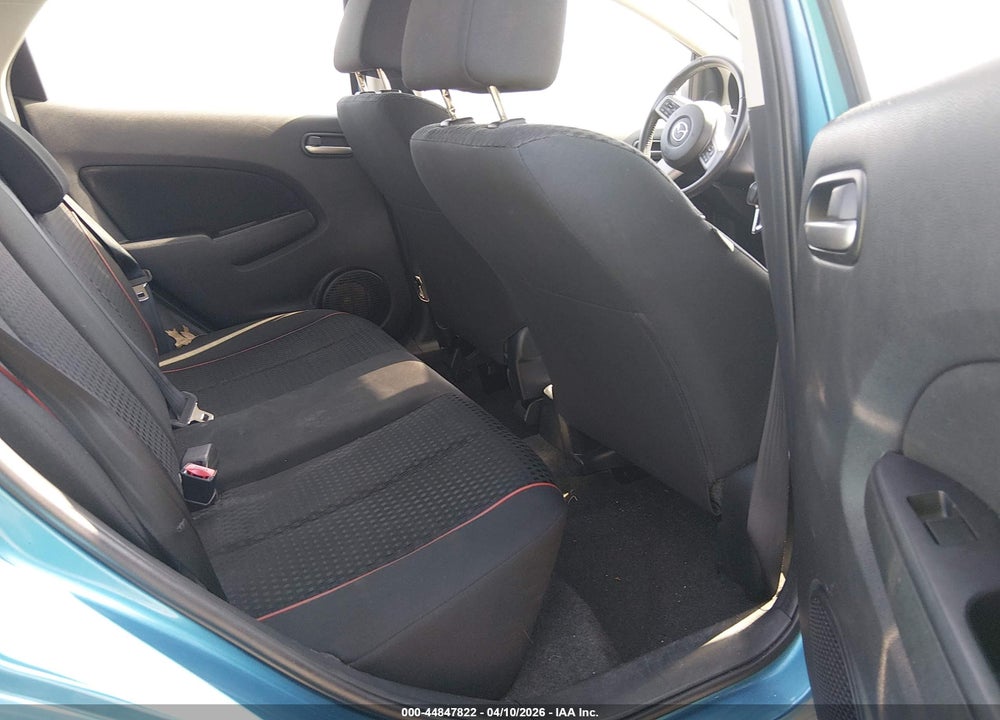 2011 MAZDA 2 TOURING VIN: JM1DE1HZ6B0107889