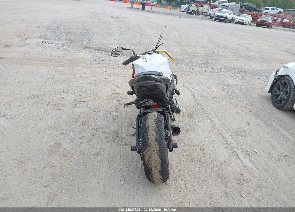 2018 SUZUKI GSX-S1000F VIN: JS1GT7CB6J2100535
