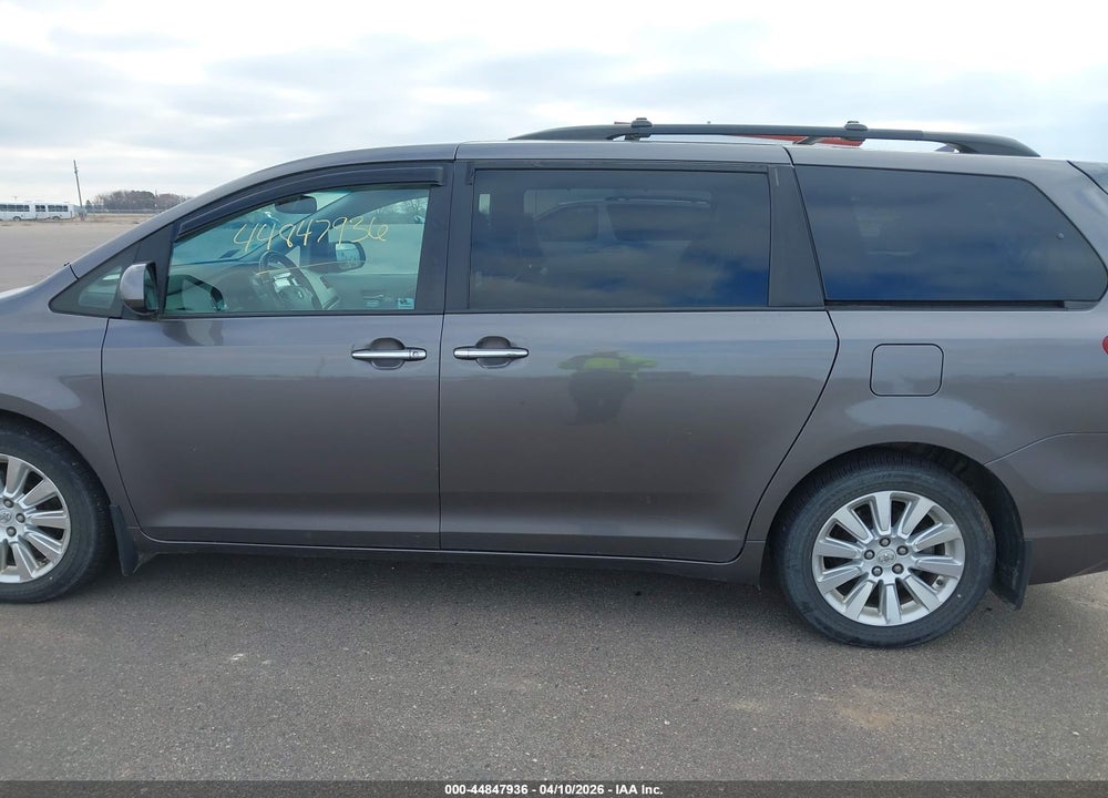2012 TOYOTA SIENNA LIMITED 7 PASSENGER VIN: 5TDDK3DC3CS035652