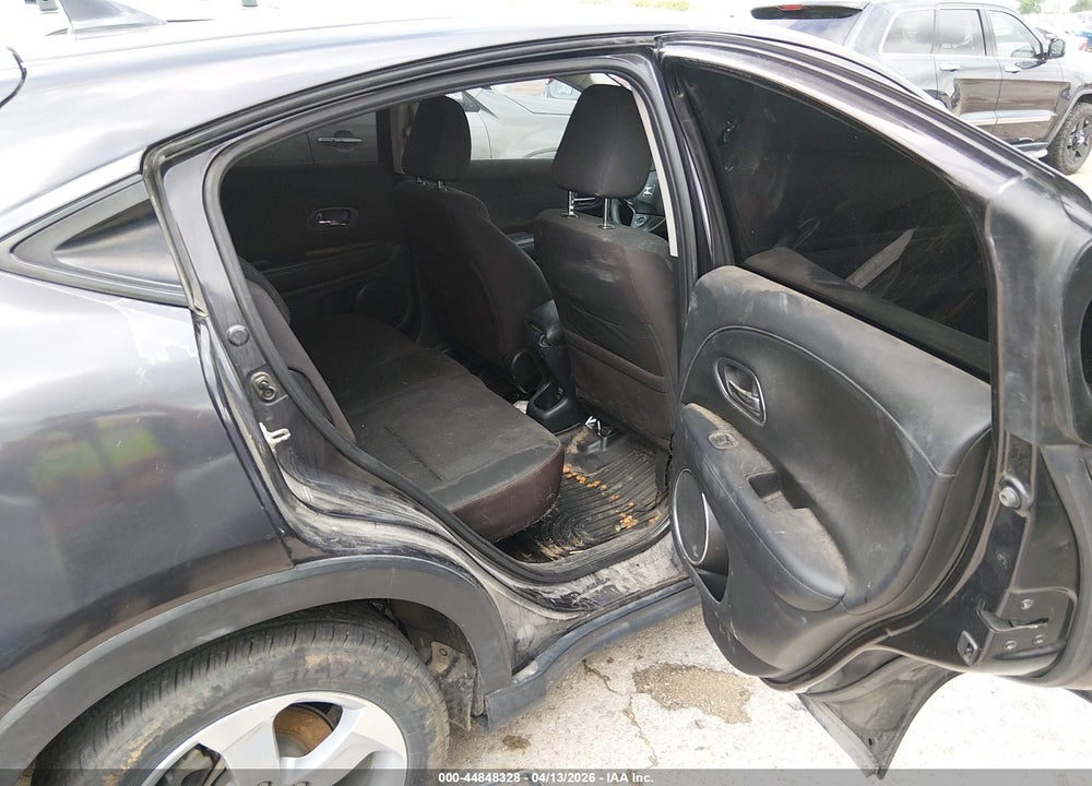 2016 HONDA HR-V LX VIN: 3CZRU5H37GM745725