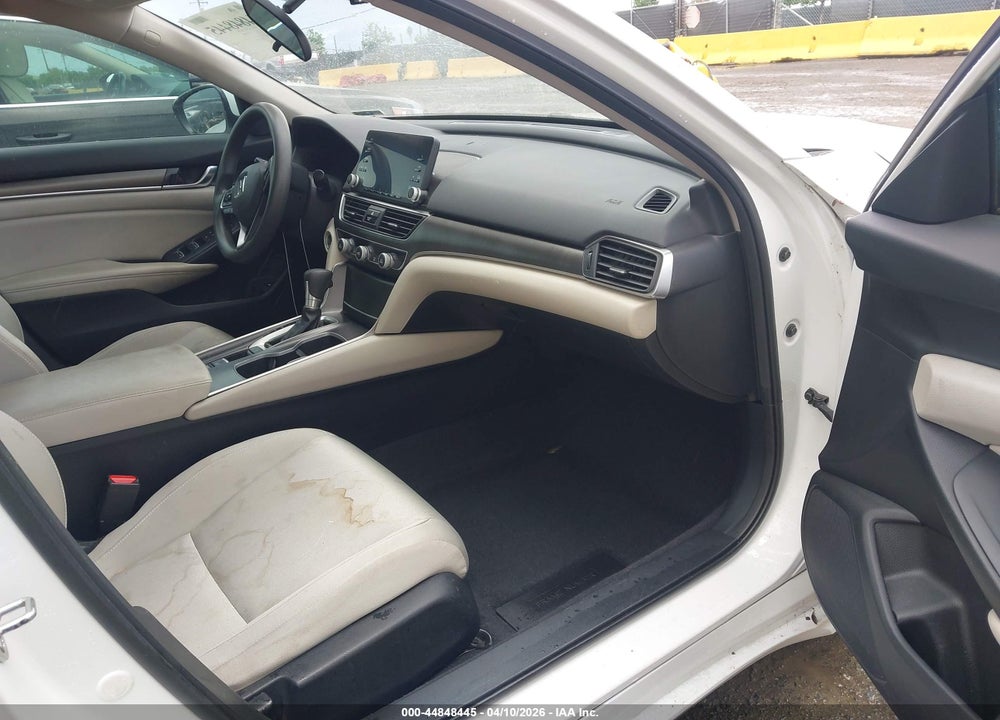 2018 HONDA ACCORD LX VIN: 1HGCV1F10JA255359