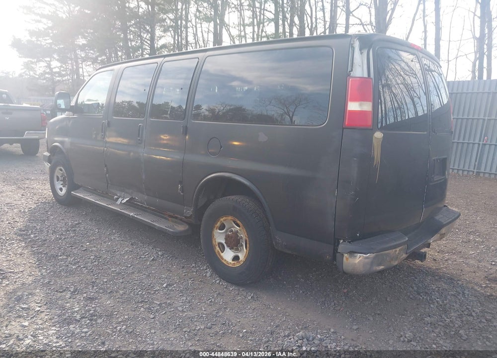 2005 CHEVROLET EXPRESS VIN: 1GAHG35UX51202835