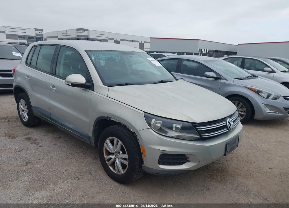 2013 VOLKSWAGEN TIGUAN S VIN: WVGBV3AX3DW582102