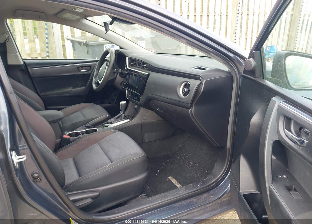2019 TOYOTA COROLLA LE VIN: 5YFBURHEXKP884944