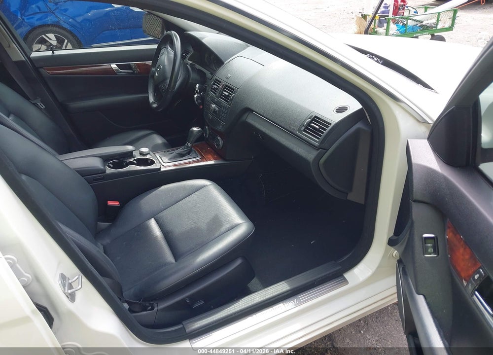 2008 MERCEDES-BENZ C 300 LUXURY/SPORT VIN: WDDGF54X68F116593