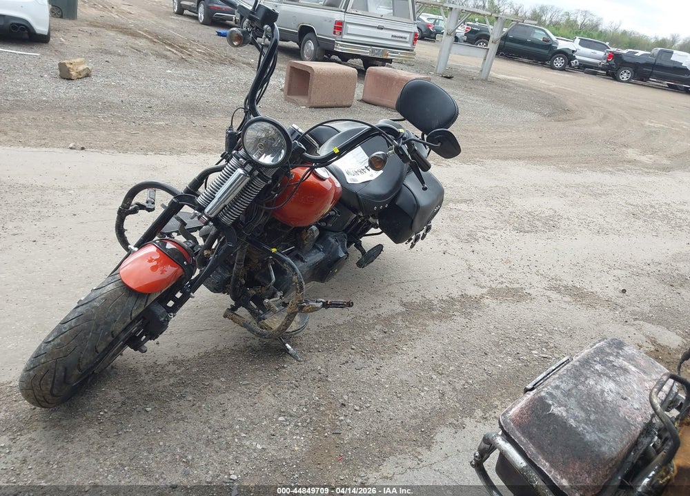 2011 HARLEY-DAVIDSON FLSTSB VIN: 1HD1JM51XBB043857