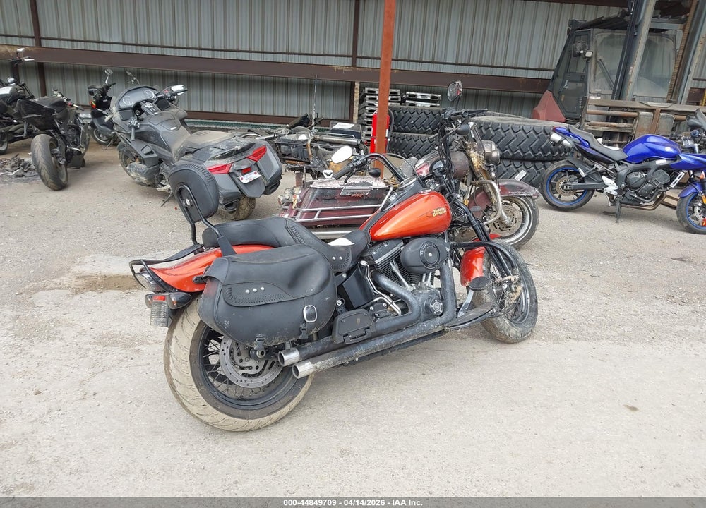 2011 HARLEY-DAVIDSON FLSTSB VIN: 1HD1JM51XBB043857
