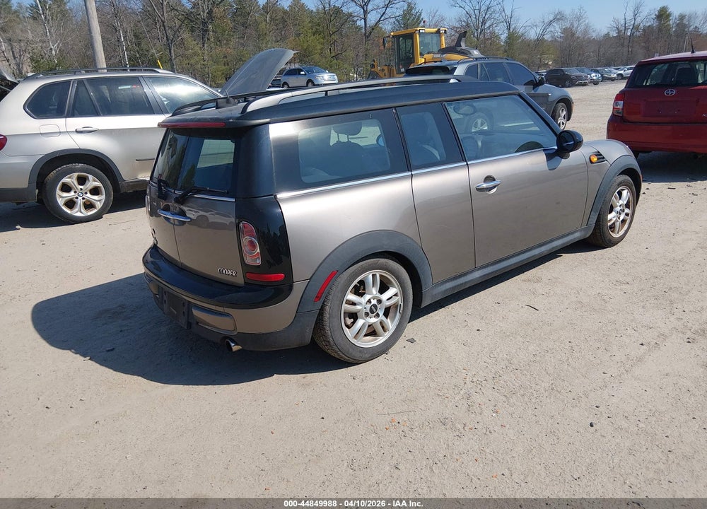 2012 MINI COOPER CLUBMAN VIN: WMWZF3C55CT489204
