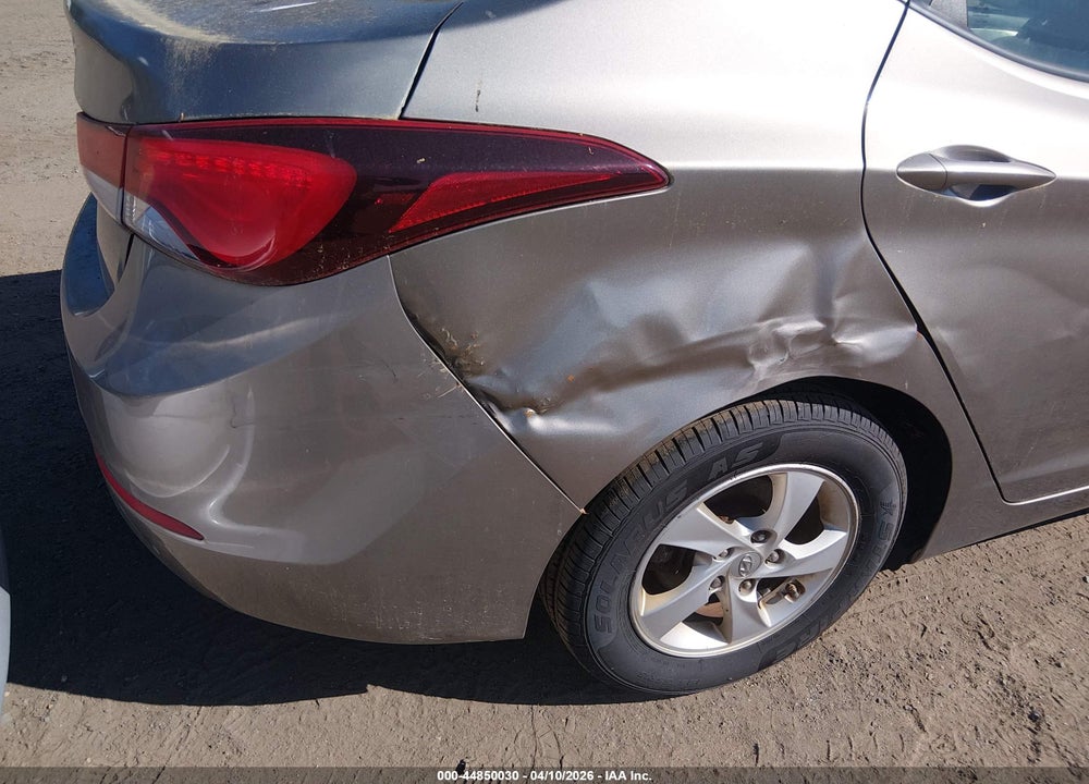 2014 HYUNDAI ELANTRA SE VIN: 5NPDH4AE7EH480284