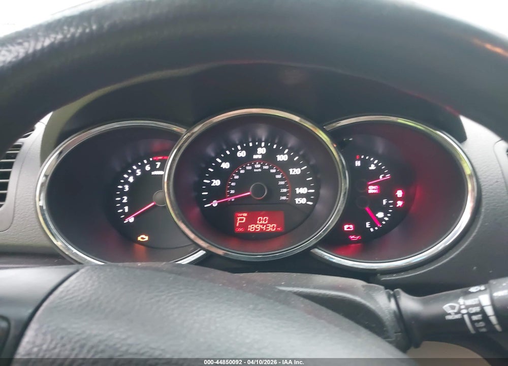 2013 KIA SORENTO LX V6 VIN: 5XYKTDA28DG390322