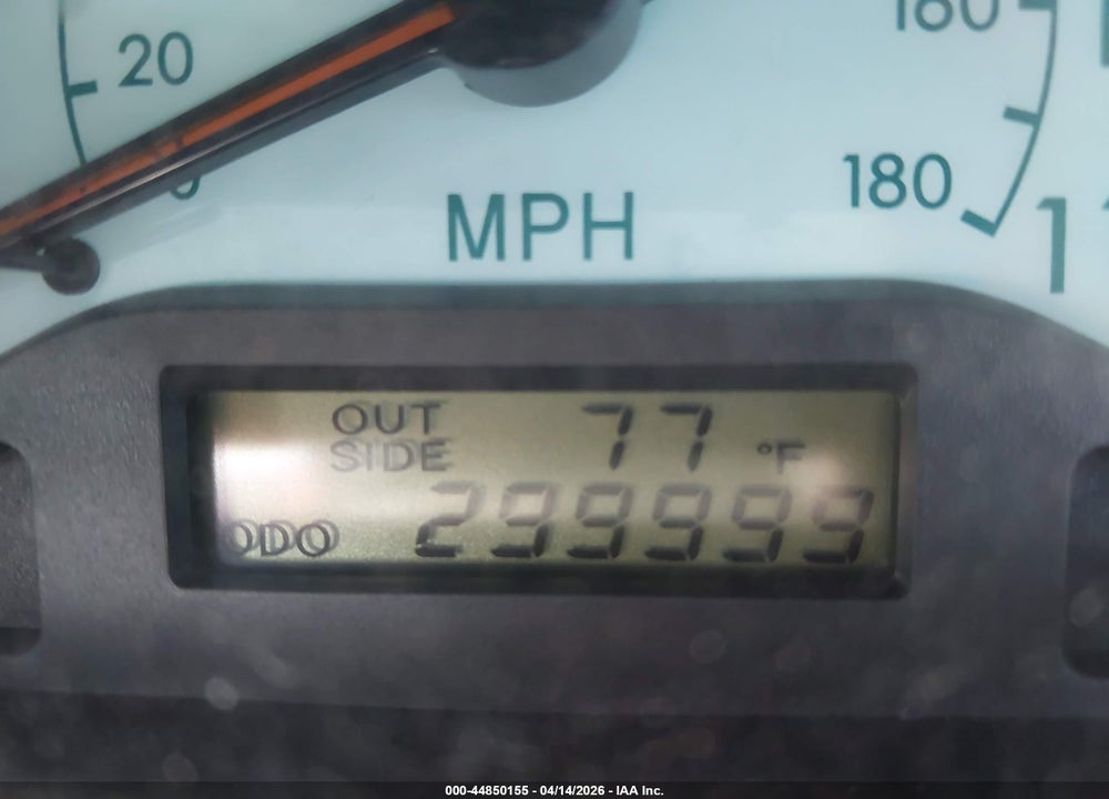 2004 TOYOTA COROLLA LE VIN: JTDBR32E842026283