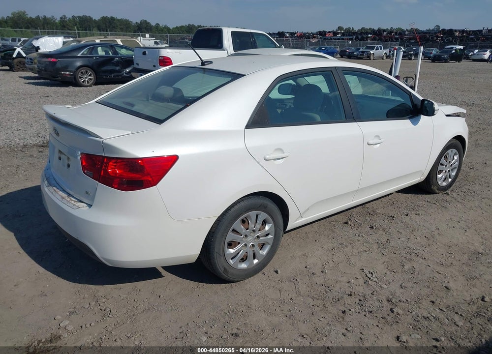 2011 KIA FORTE EX VIN: KNAFU4A2XB5454071