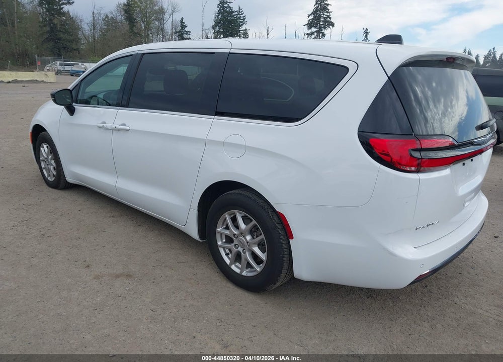2024 CHRYSLER PACIFICA TOURING VIN: 2C4RC1FG0RR145695