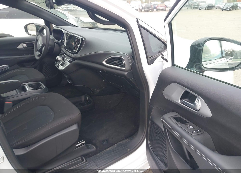2024 CHRYSLER PACIFICA TOURING VIN: 2C4RC1FG0RR145695