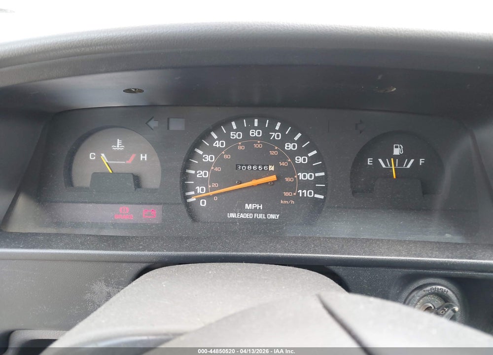 1989 TOYOTA PICKUP 1/2 TON SHORT WHEELBASE VIN: JT4RN81R2K0008124
