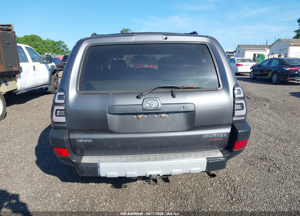 2005 TOYOTA 4RUNNER LIMITED V6 VIN: JTEBU17R750076244