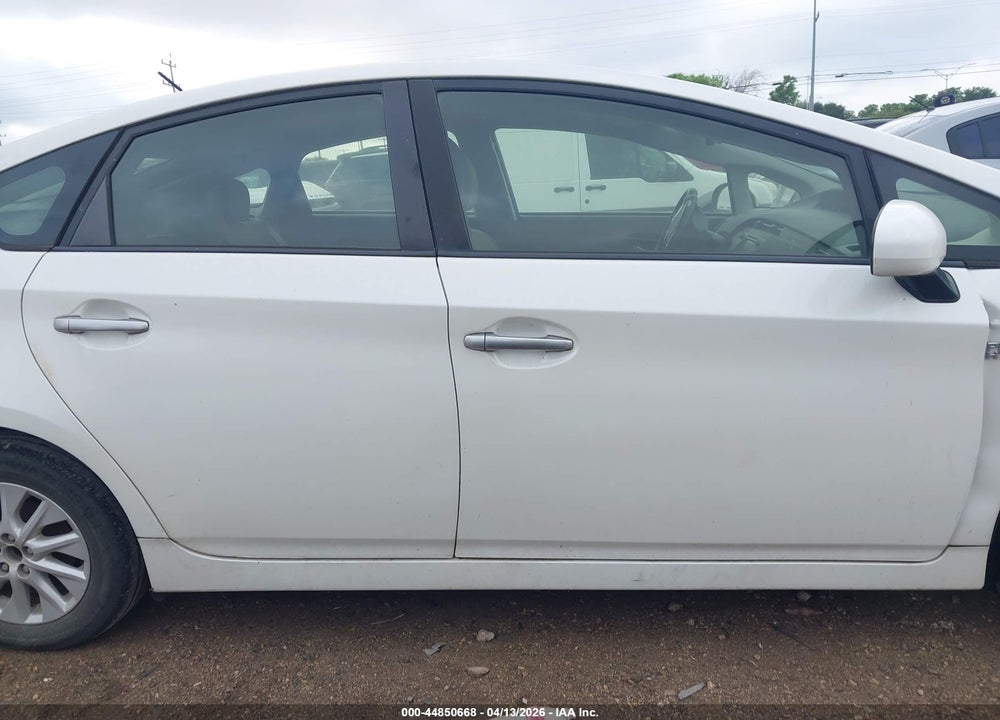 2013 TOYOTA PRIUS PLUG-IN VIN: JTDKN3DP3D3041584