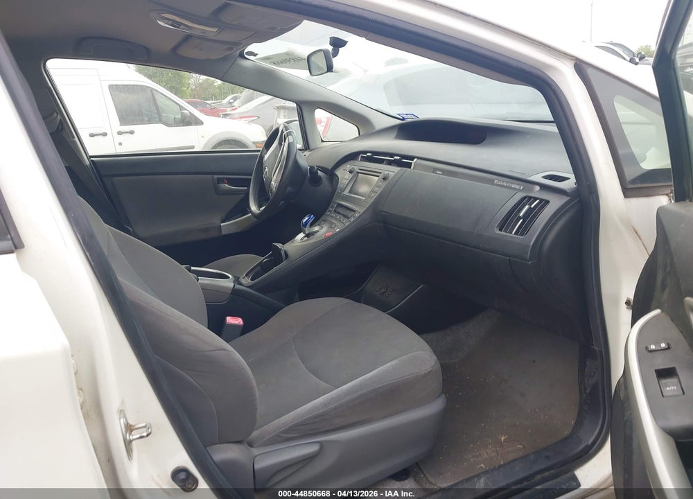2013 TOYOTA PRIUS PLUG-IN VIN: JTDKN3DP3D3041584