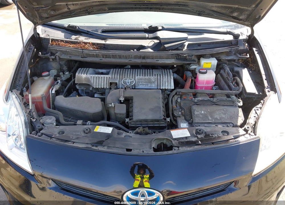 2015 TOYOTA PRIUS TWO VIN: JTDKN3DU4F1961843