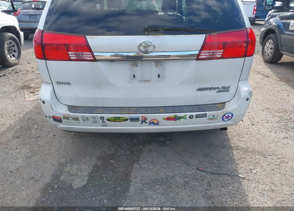 2005 TOYOTA SIENNA XLE LIMITED VIN: 5TDZA22C75S384984