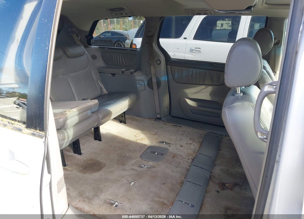2005 TOYOTA SIENNA XLE LIMITED VIN: 5TDZA22C75S384984