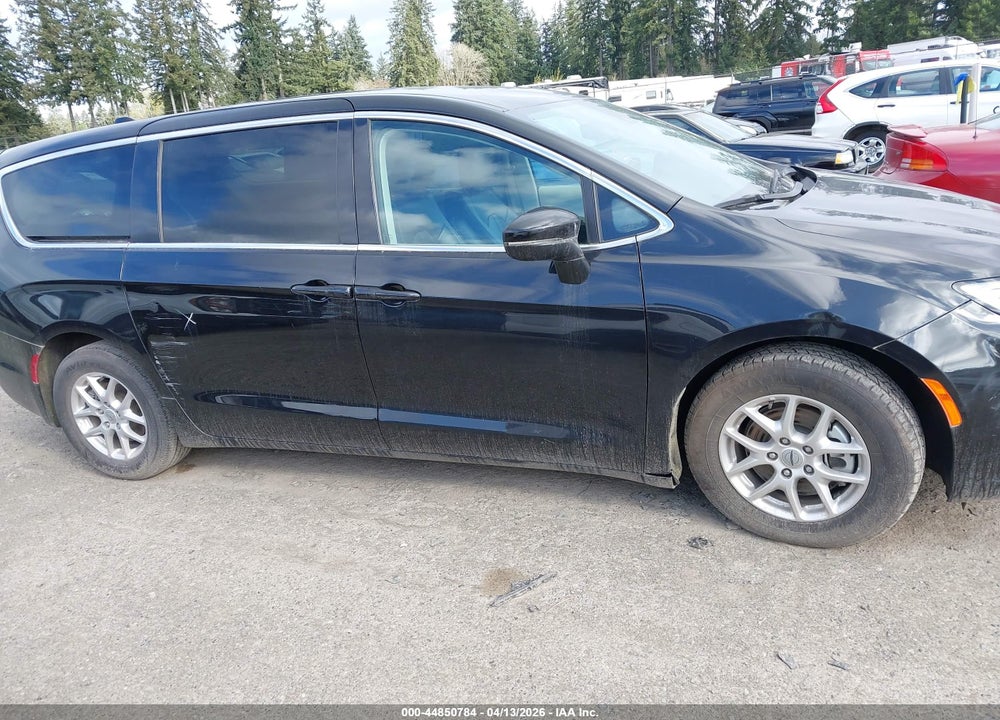 2023 CHRYSLER PACIFICA TOURING L VIN: 2C4RC1BG8PR631948