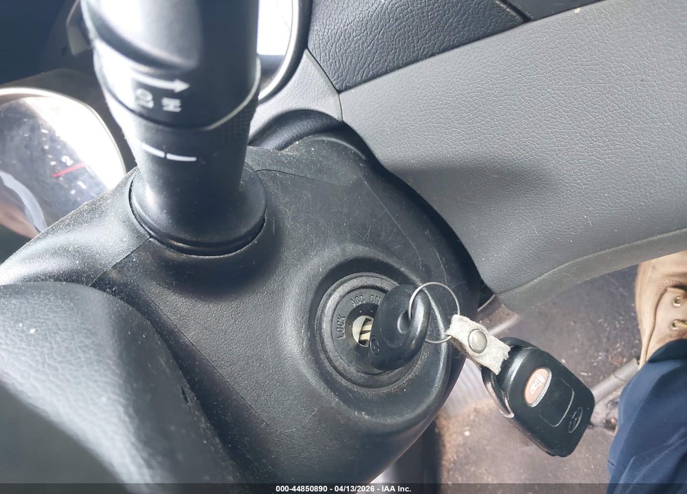 2014 HYUNDAI ELANTRA SE VIN: 5NPDH4AE9EH507064