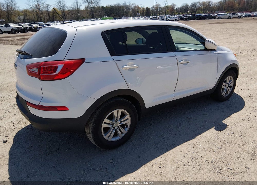 2011 KIA SPORTAGE LX VIN: KNDPB3A20B7063572