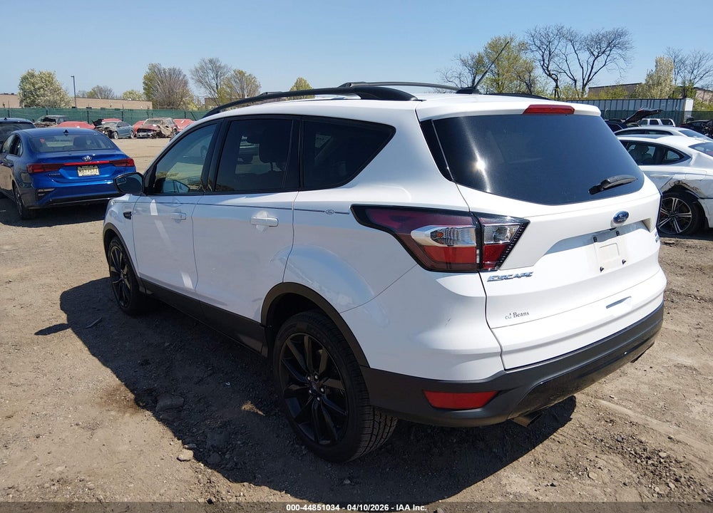 2017 FORD ESCAPE SE VIN: 1FMCU9GD1HUC21301