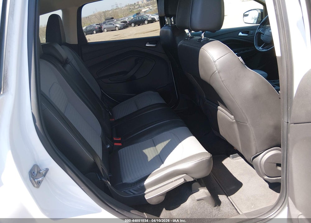 2017 FORD ESCAPE SE VIN: 1FMCU9GD1HUC21301