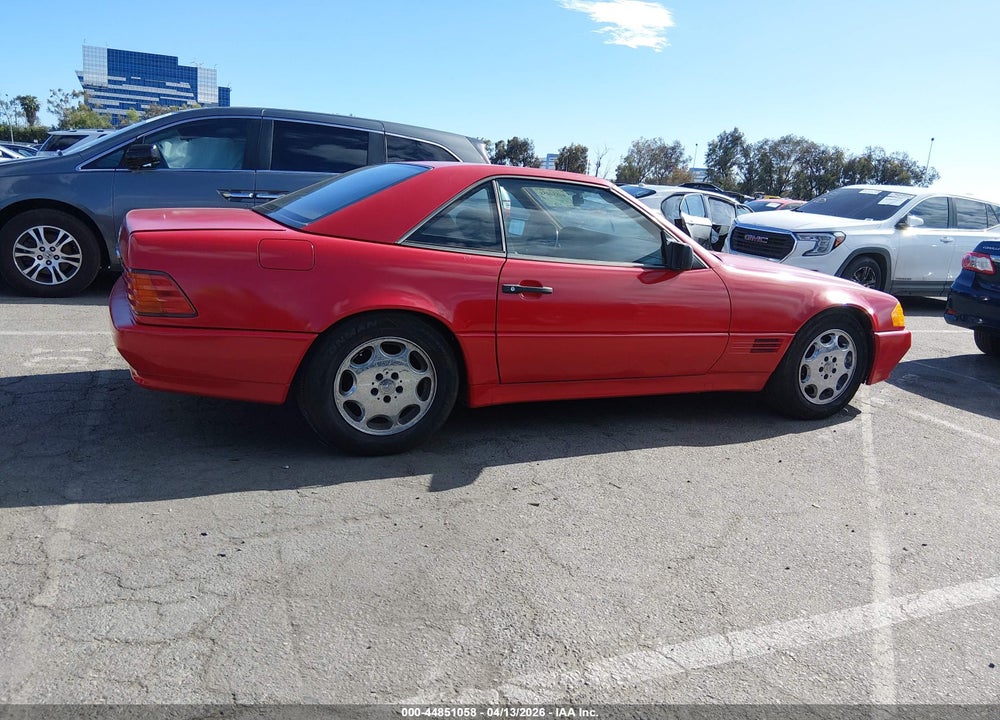 1992 MERCEDES-BENZ 500 SL VIN: WDBFA66E4NF043935