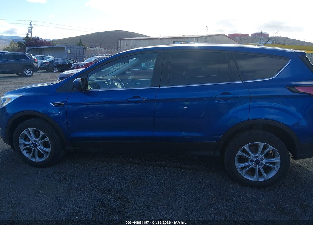 2017 FORD ESCAPE SE VIN: 1FMCU9GD9HUA41337