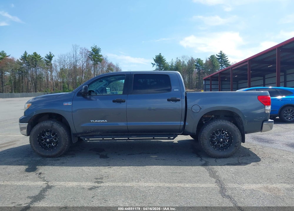2008 TOYOTA TUNDRA SR5 5.7L V8 VIN: 5TFDV54188X036668