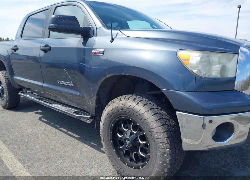 2008 TOYOTA TUNDRA SR5 5.7L V8 VIN: 5TFDV54188X036668