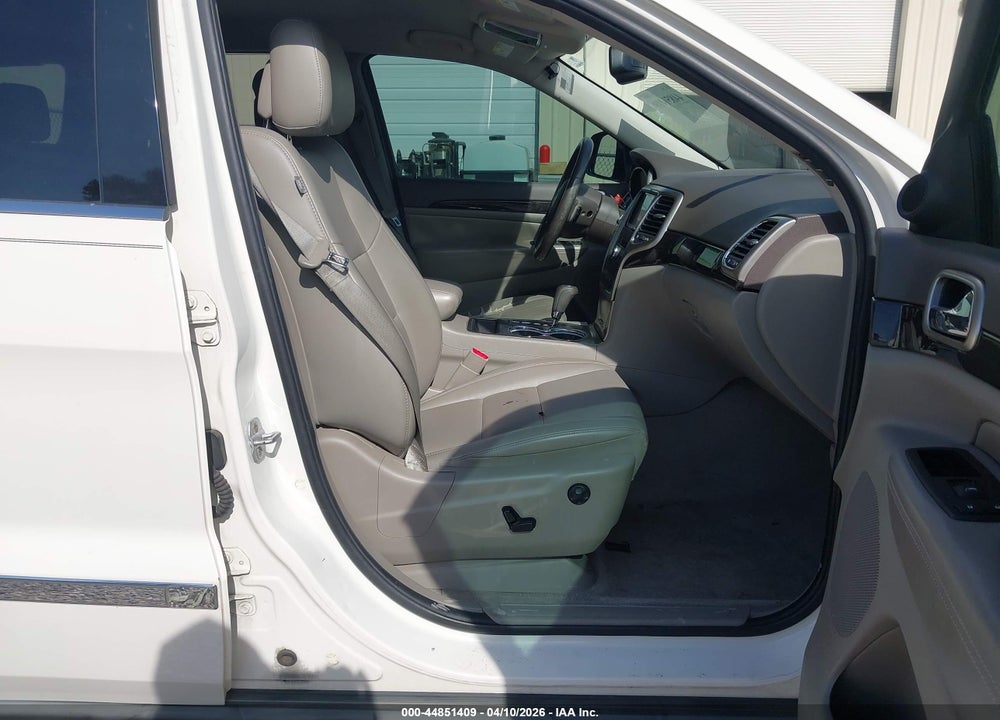 2011 JEEP GRAND CHEROKEE LAREDO VIN: 1J4RS4GG9BC517031